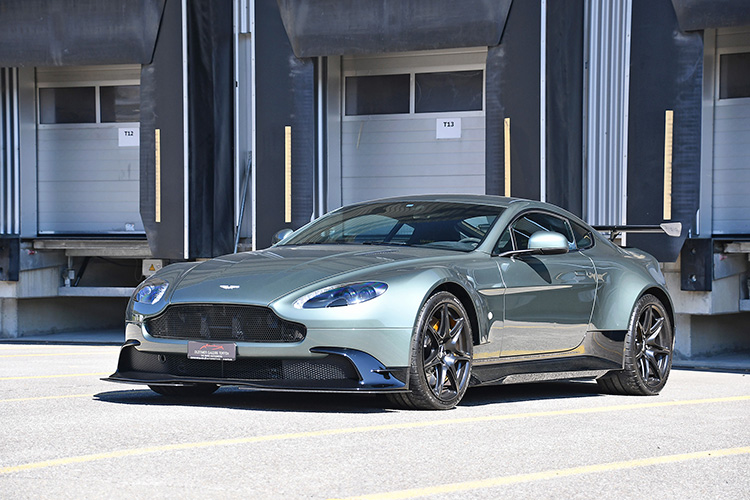Aston Martin  Vantage  2017